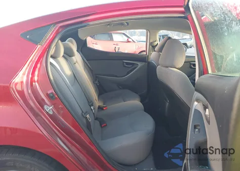 2014 Hyundai Elantra Se z USA, uszkodzony, nr VIN 5NPDH4AE9EH493392